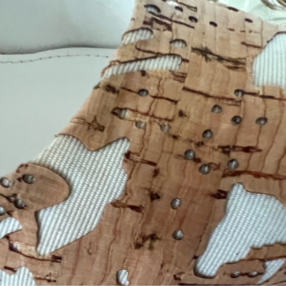 Donald J Pliner TREVA FLORAL CORK POINTED TOE PUMPS IN NATURAL/WHITE - Picture 5 of 5